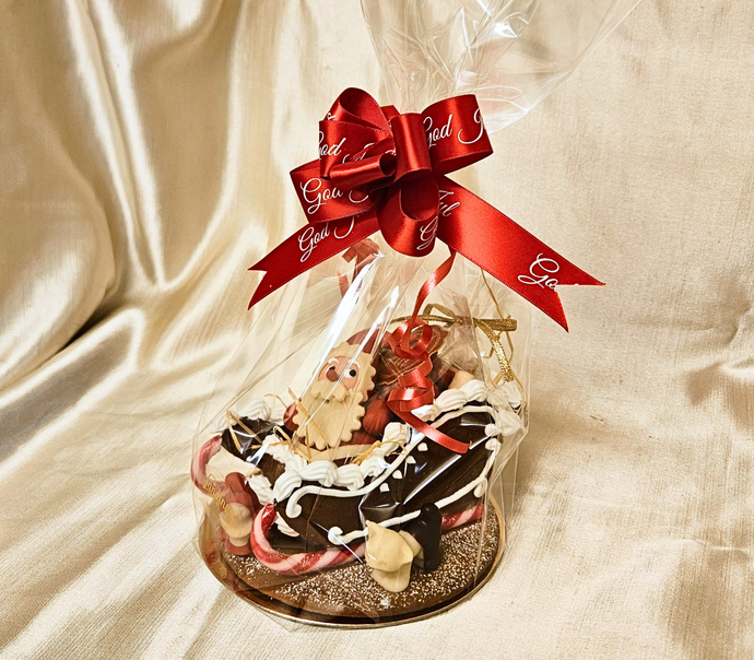 Pepparkakssläde m. marsipanfigurer