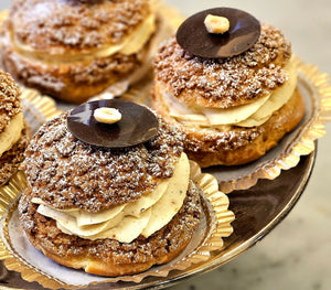 Hasselnötspetit choux