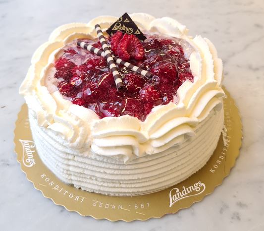 Gräddtårta med hallon